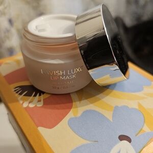 Lavish Luxe Lip Mask Bellame